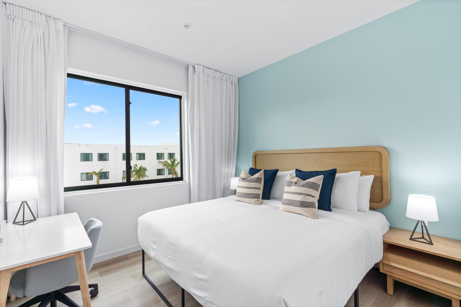 1-bedroom luxury apartment Governors Village Grand Cayman — photo 4